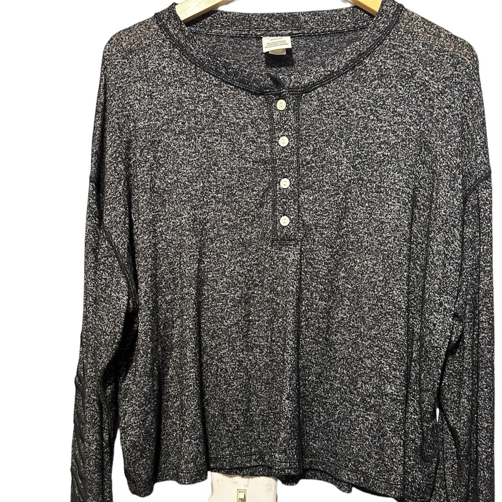 Victoria Secret Pink women Gray Long Sleeve Size L